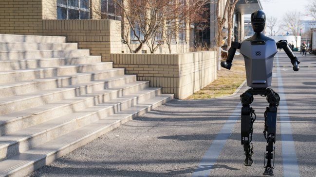 China lidera revolución del deporte robótico con maratones, combates y Tai Chi