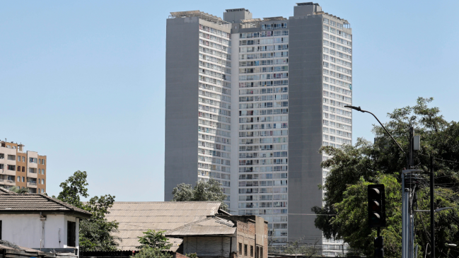 San Pedro de la Paz: Niños que cayeron desde piso 13 siguen en condición crítica