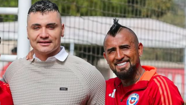 Arturo Vidal encabezó los invitados para jugar en el partido a beneficio de Cristóbal Campos