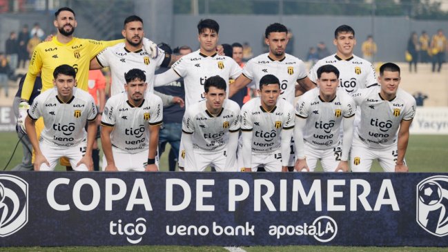 Rival de la U en Copa Sudamericana se quedó sin DT tras despido de 