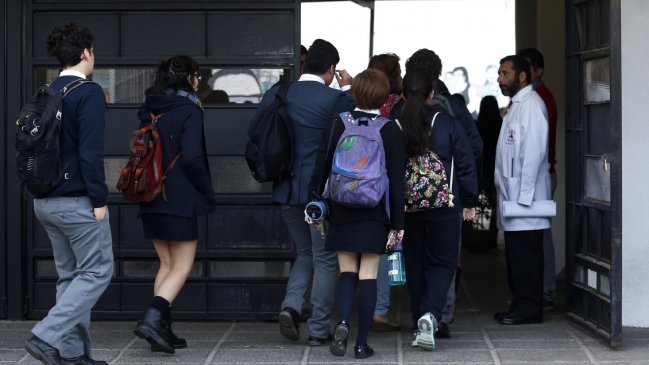 Detector de metales: Profesores de Temuco acusan que 