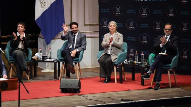 Duro cruce Tohá-Jara sobre seguridad durante debate en la Usach