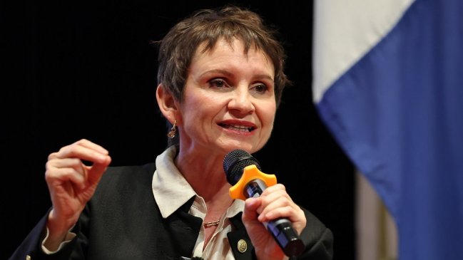 DC llama a sus simpatizantes a votar por Tohá en la primaria