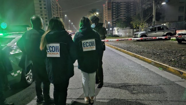 Homicidio en La Cisterna: Joven fue baleado dentro vehículo tras velorio de alto riesgo