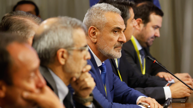 Ministro Cordero: No me queda claro si la ANFP agrupa clubes o es un actor político más