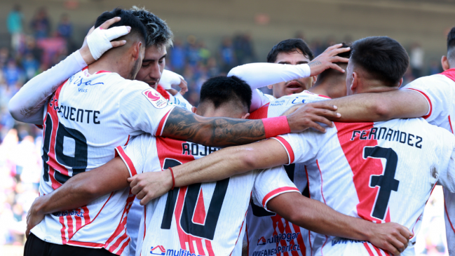 Curicó Unido sorprendió a la U y se adelantó en octavos de Copa Chile