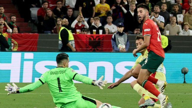 [VIDEO] Oyarzabal adelantó a España en la final con Portugal