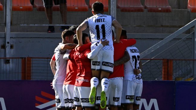 Limache golpeó a domicilio a Cobreloa y se ilusionó con cuartos de la Copa Chile