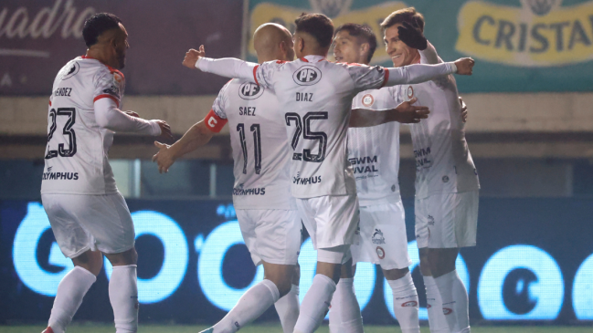 Unión La Calera batió a Limache y dio un salto en la Liga de Primera