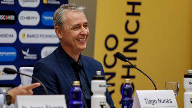 Tiago Nunes tuvo un debut triunfal en Liga de Quito con Fernando Cornejo de titular