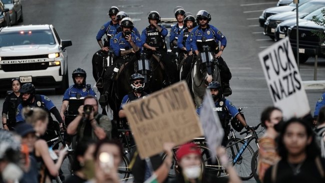 Decenas de detenidos tras protestas contra el 