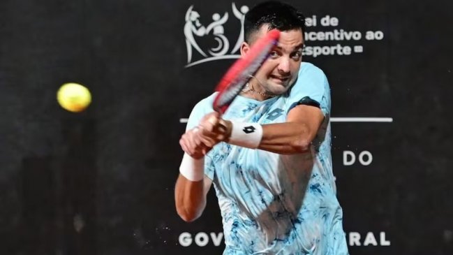 Tomás Barrios se estrenó con una victoria en el césped de Nottingham