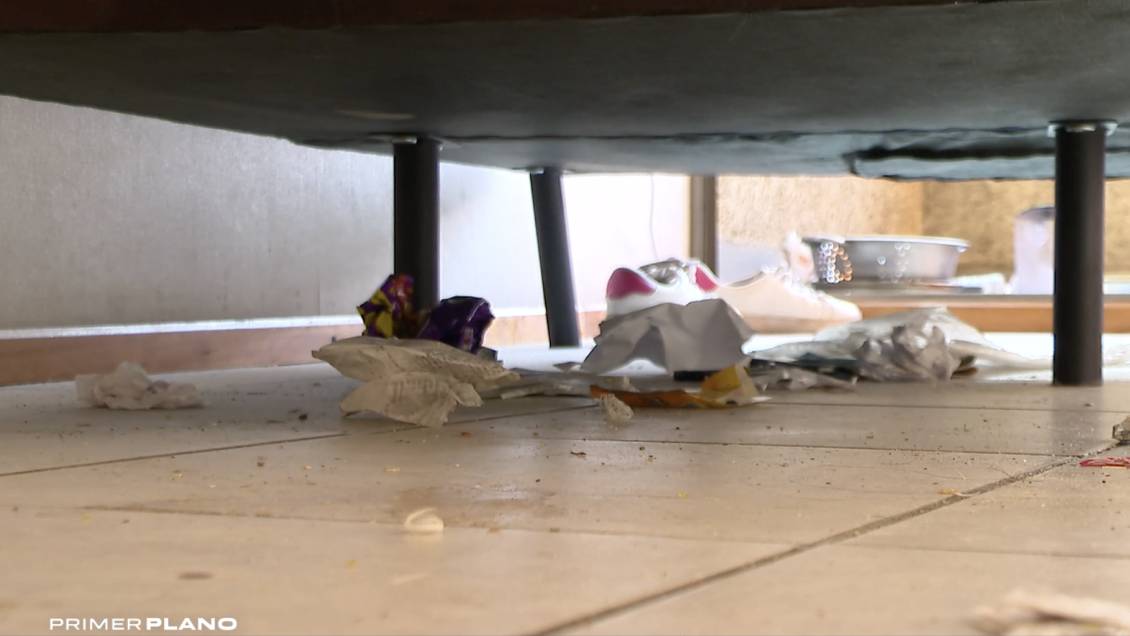 Así fue encontrado el departamento tomado por Úrsula Achterberg Así fue encontrado el departamento tomado por Úrsula Achterberg