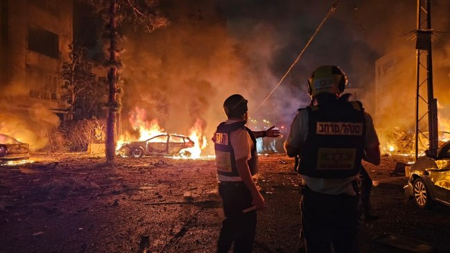 Israel anunció que refinería afectada por un misil iraní tardará un mes en funcionar