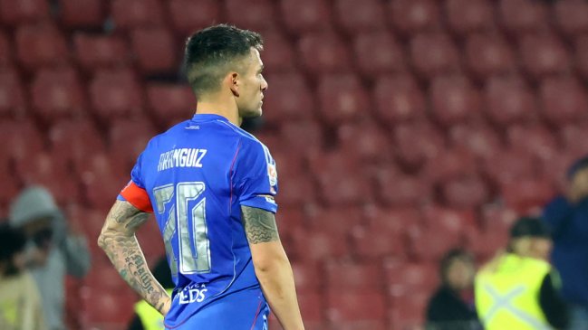 Charles Aránguiz será baja en Universidad de Chile para el duelo contra Iquique en el Nacional