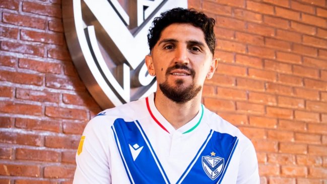 Diego Valdés fue oficializado como refuerzo de Vélez Sarsfield