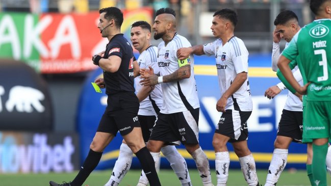 Arturo Vidal tras expulsión: Este árbitro no está para los partidos de Colo Colo
