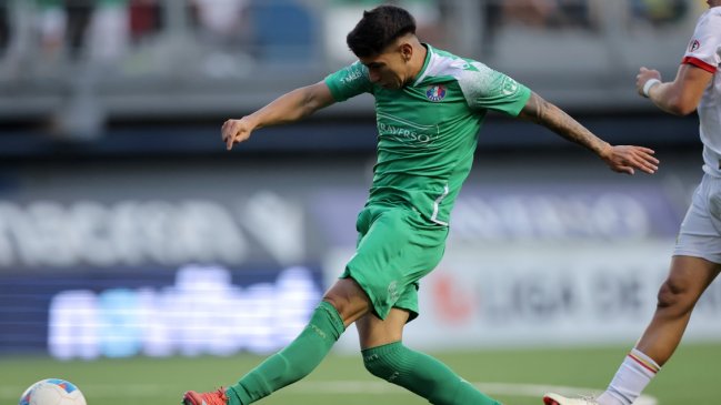 La U puso sus ojos en Esteban Matus ante posible salida de Matías Sepúlveda