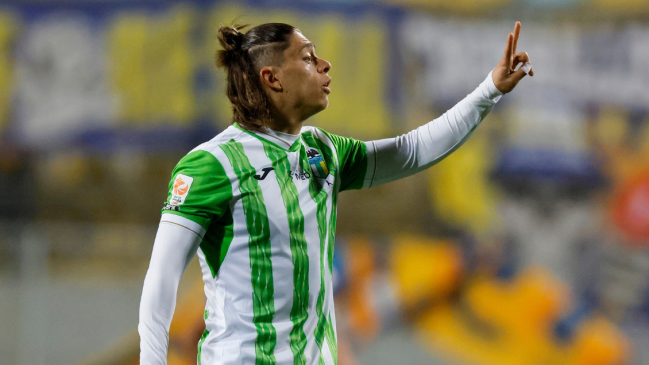 [VIDEO] Joaquín Montecinos disfruta sus vacaciones con Sabrina Sosa durante receso del fútbol chileno