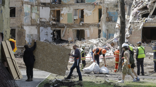 Ataque ruso dejó al menos cuatro muertos en la ciudad ucraniana de Samar