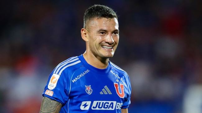 Charles Aránguiz fue elegido como el mejor jugador de la primera rueda