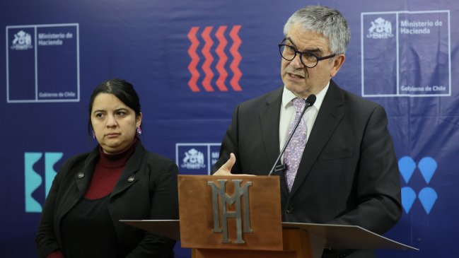 Hacienda: Cantidad de licencias fraudulentas en el Gobierno supera cifras de Contraloría
