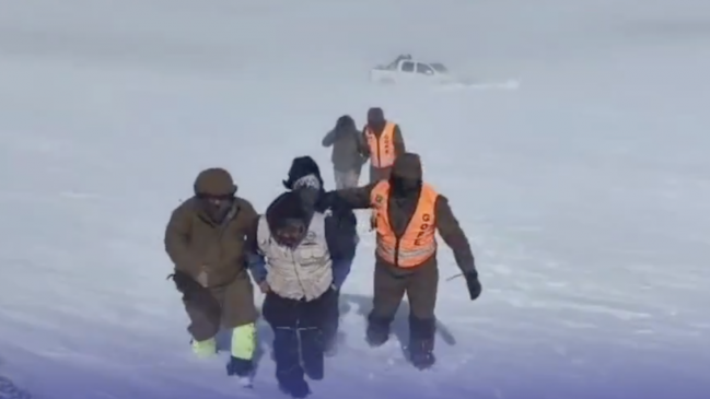 San Pedro de Atacama: Pasajeros atrapados por caída de nieve fueron rescatados con éxito