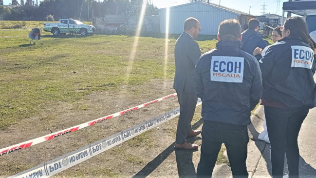 Cuerpo masculino fue hallado en un carro de supermercado en Hualpén