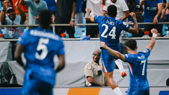 [VIDEO] Reece James anotó con un tiro libre para Chelsea ante Benfica en el Mundial de Clubes