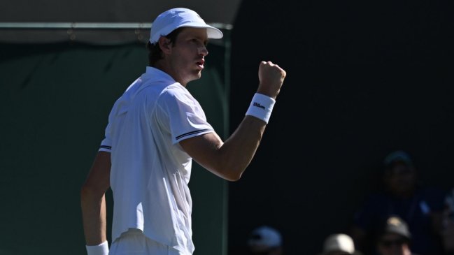 Nicolás Jarry selló una feroz reacción para batir a Rune en Wimbledon