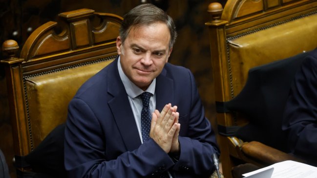 Senador Walker por carta de FIFA y Conmebol: 