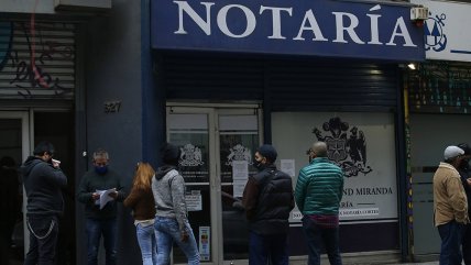   Ministro ratifica que notarios parientes de autoridades seguirán en sus cargos 