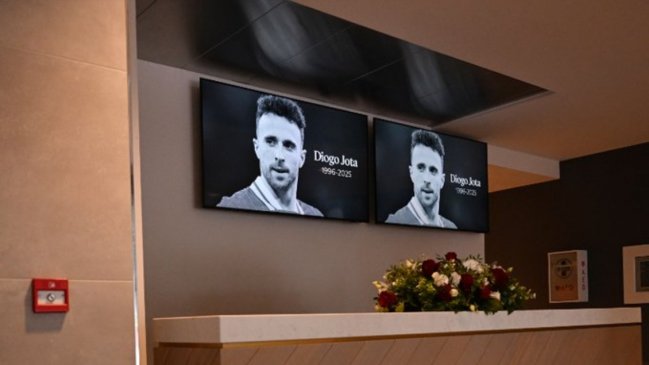 Liverpool aplazó los primeros exámenes de pretemporada por la muerte de Diogo Jota