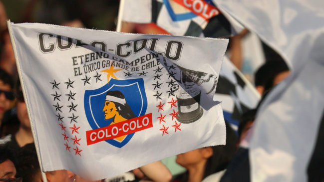Polémica autorización e incidentes: Colo Colo hizo su 