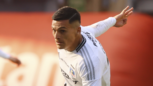 [VIDEO] Lucas Cepeda intentó un centro que pasó cerca del arco de la UC