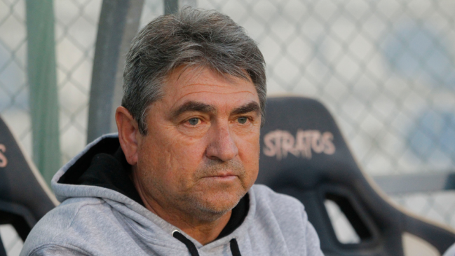 Curicó Unido presentó a Emiliano Astorga como su nuevo director técnico