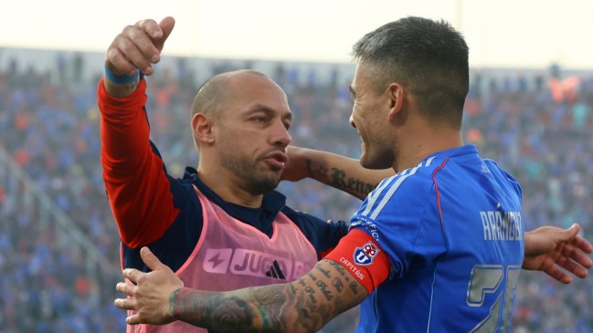 [VIDEO] Charles Aránguiz repitió con otro penal y dejó 2-1 el Superclásico