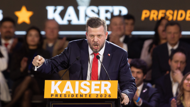 La otra polémica: Kaiser cantó la tercera estrofa del himno en su proclamación