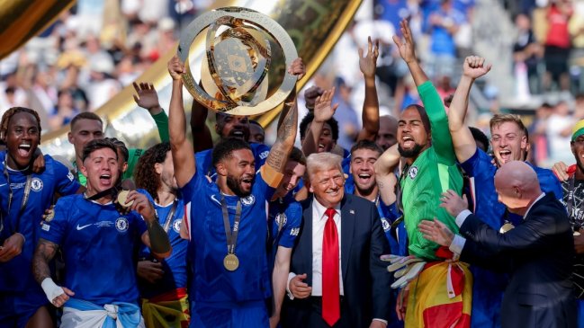 [VIDEO] Donald Trump fue parte de los festejos de Chelsea en el Mundial de Clubes