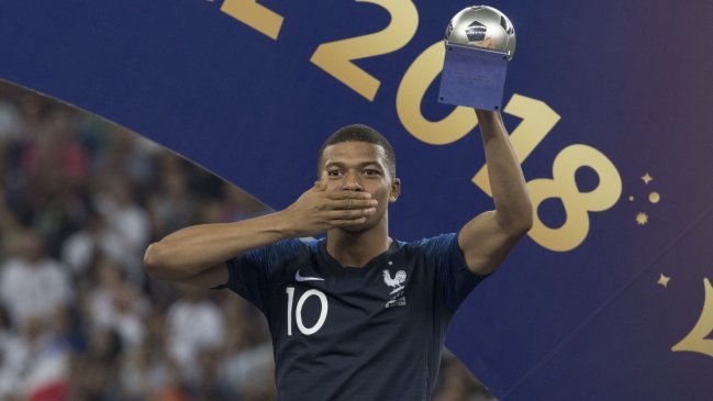 Francia investiga las donaciones de Mbappé a cinco policías
