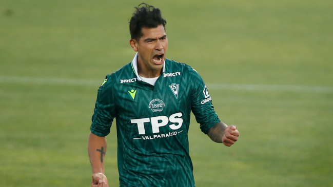 Santiago Wanderers anunció el retorno de Enzo Gutiérrez