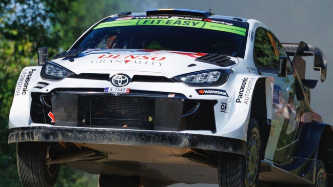 Oliver Solberg firmó una jornada excepcional y se acercó a su primera victoria en el Mundial de Rally