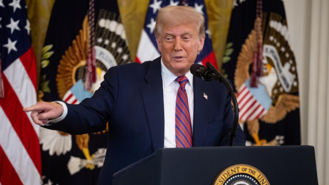 Trump cumple medio año de vuelta al poder con el mundo sacudido por sus aranceles, deportaciones y recortes