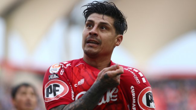 [VIDEO] Patricio Rubio aprovechó un fallo defensivo y amargó a la U