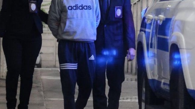 Arresto domiciliario para adolescente imputado por disparo a amigo en Concón