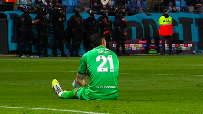 Gabriel Arias salió lesionado en el triunfo de Racing ante Belgrano