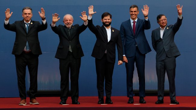 Boric defiende cumbre progresista: 