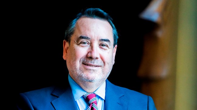 Xi recibió credenciales del nuevo embajador de Chile en China