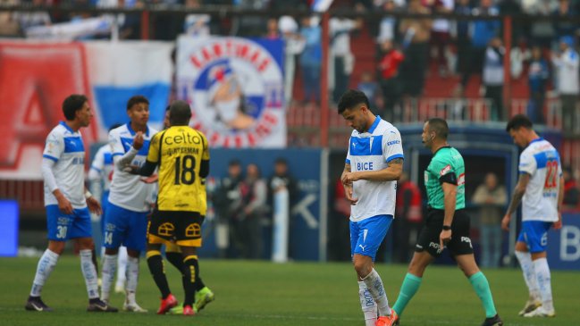 [VIDEO] Daniel González fue expulsado en la UC por un patadón a Matías Palavecino