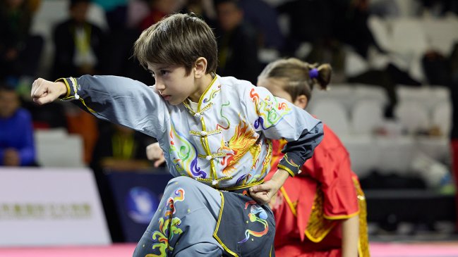 Maestros chinos lideraron el primer Wushu Training Camp Chile 2025 con más de 200 atletas
